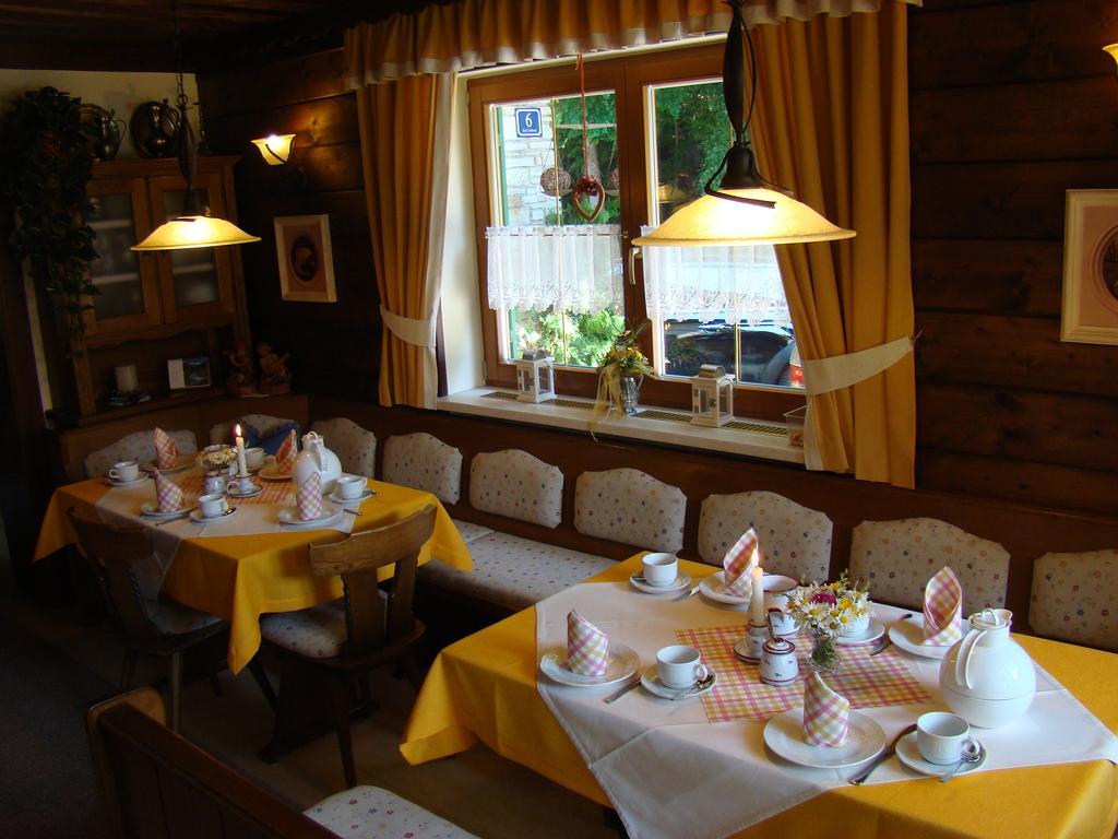 Landhaus Teufl Bed & Breakfast Faistenau Bagian luar foto
