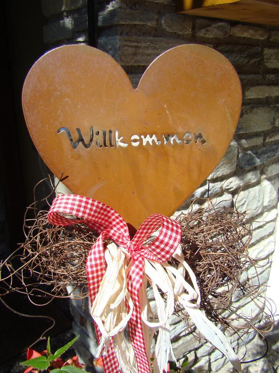 Landhaus Teufl Bed & Breakfast Faistenau Bagian luar foto
