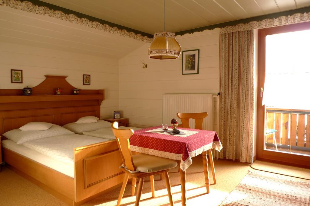 Landhaus Teufl Bed & Breakfast Faistenau Bagian luar foto