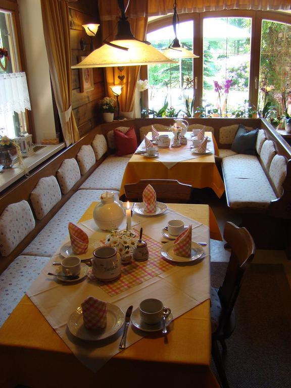 Landhaus Teufl Bed & Breakfast Faistenau Bagian luar foto
